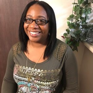 Meet your Posher, Roslyn